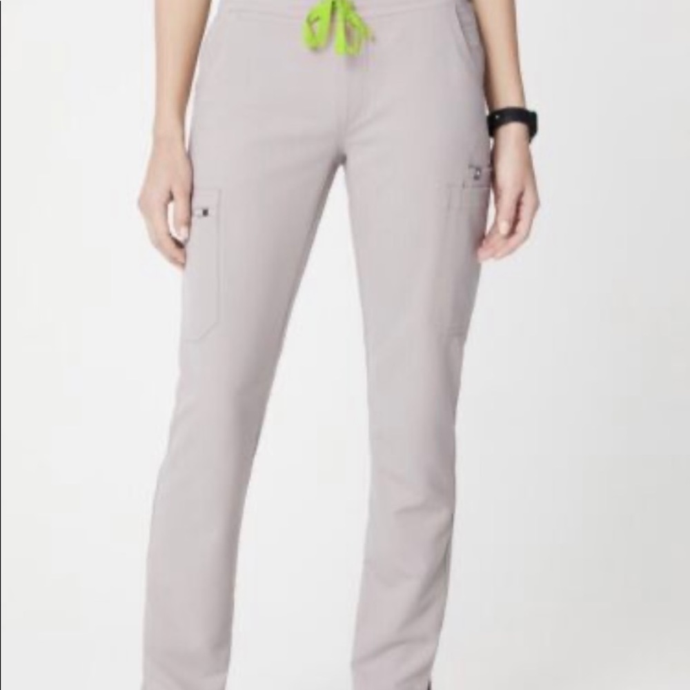 New FIGS in SLATE, skinny leg, size small